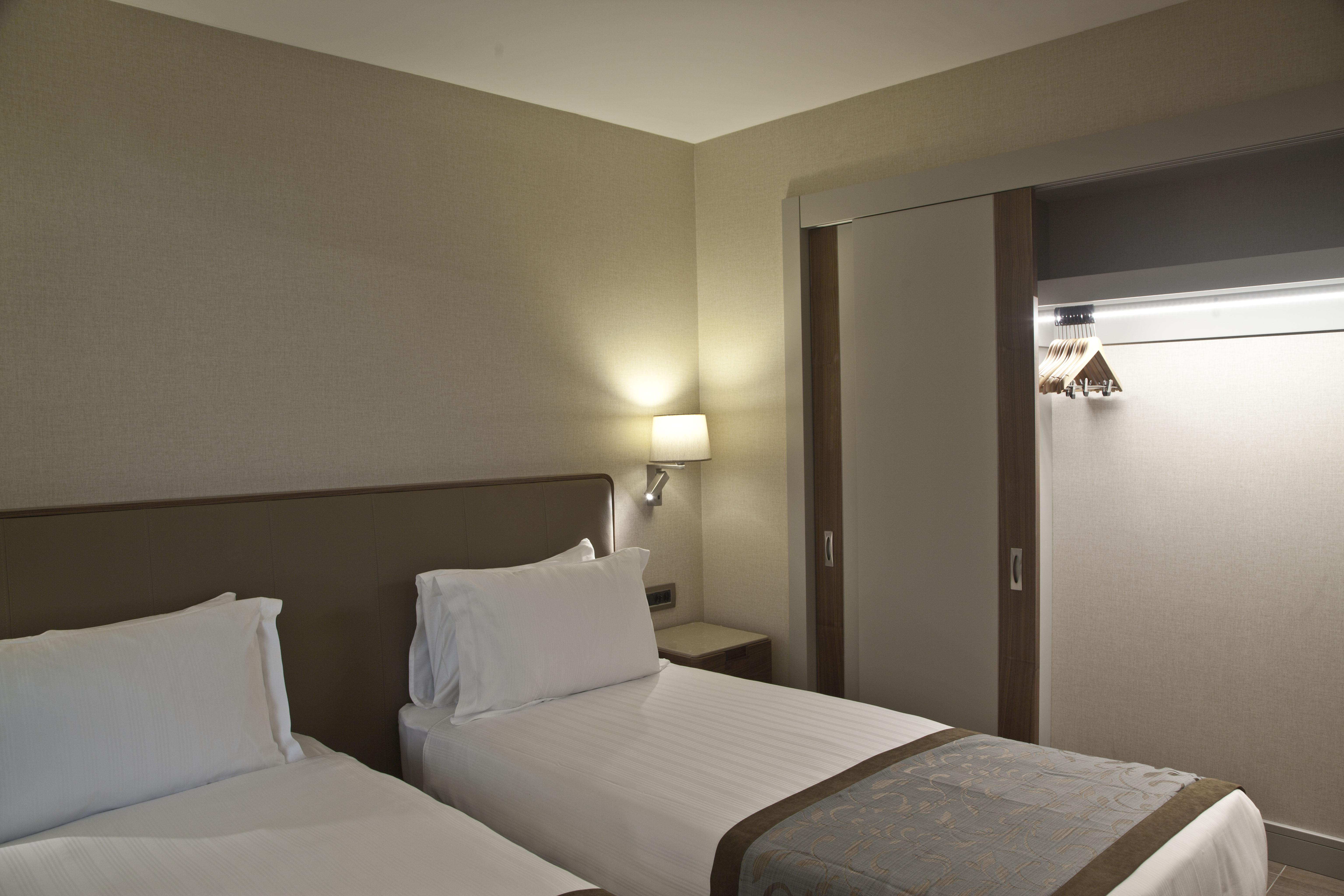Tzl Suites Hotel Nisantasi İstanbul Dış mekan fotoğraf A room at the hotel