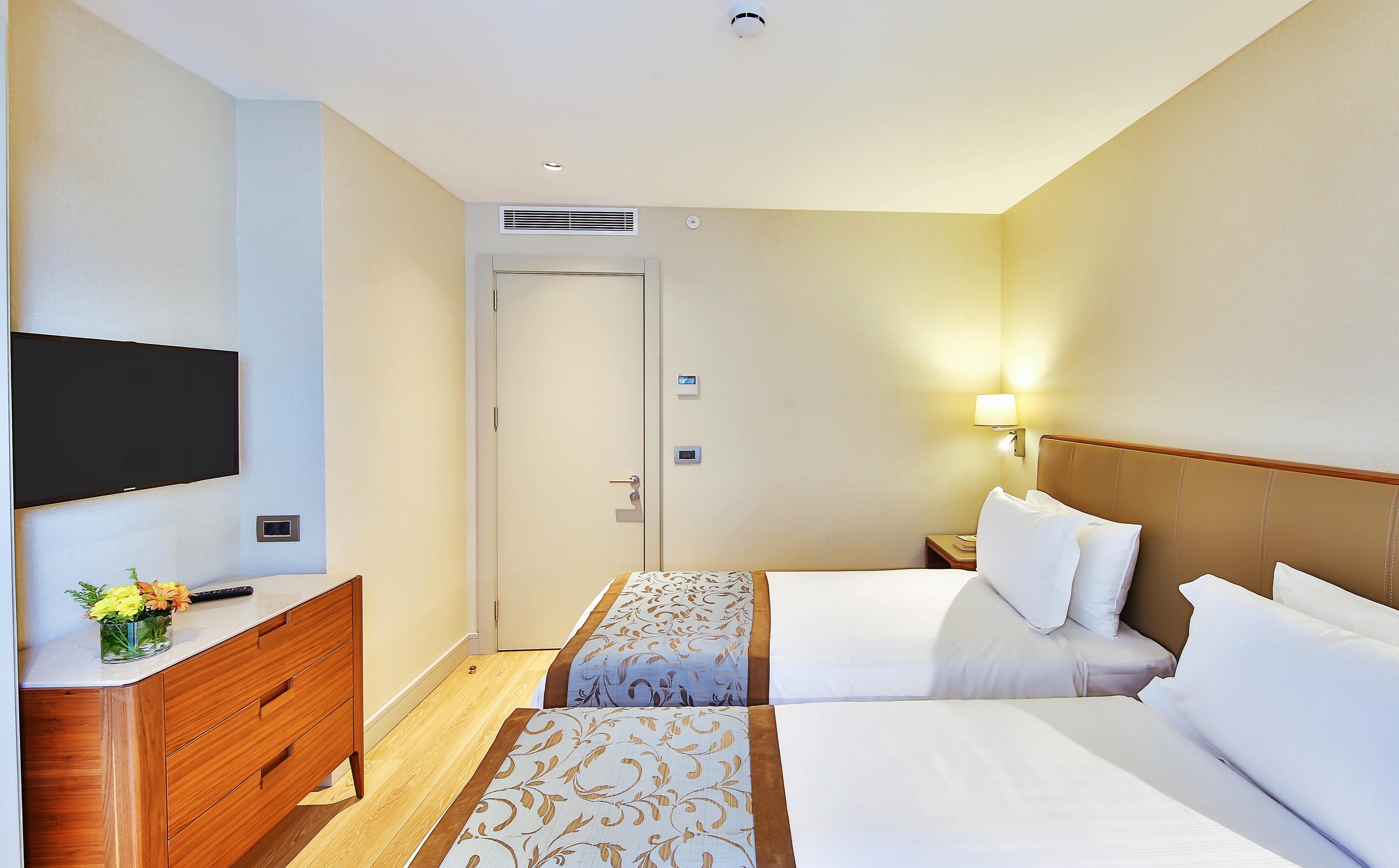 Tzl Suites Hotel Nisantasi İstanbul Dış mekan fotoğraf A room at the hotel