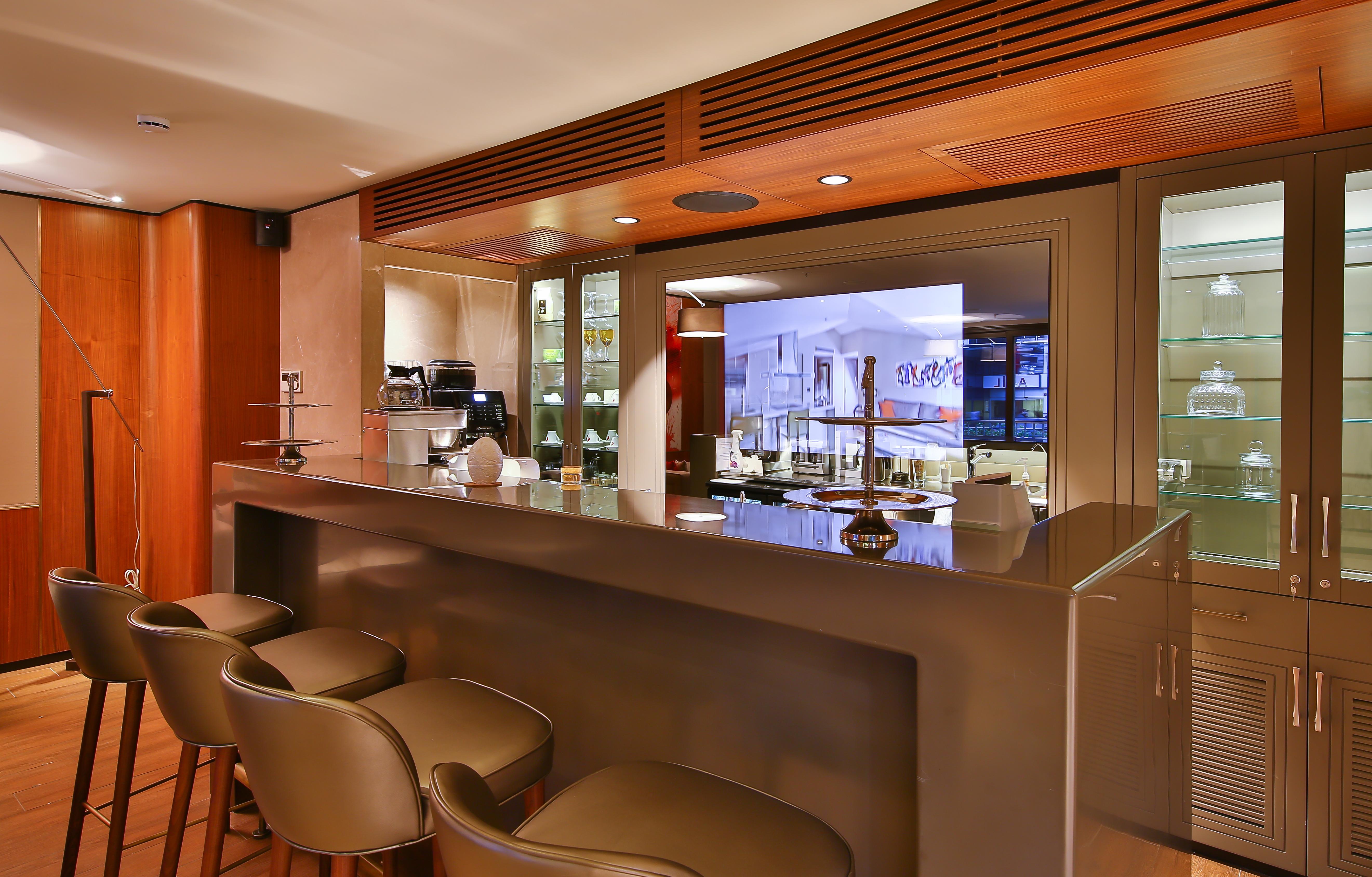 Tzl Suites Hotel Nisantasi İstanbul Dış mekan fotoğraf The bar at the lounge