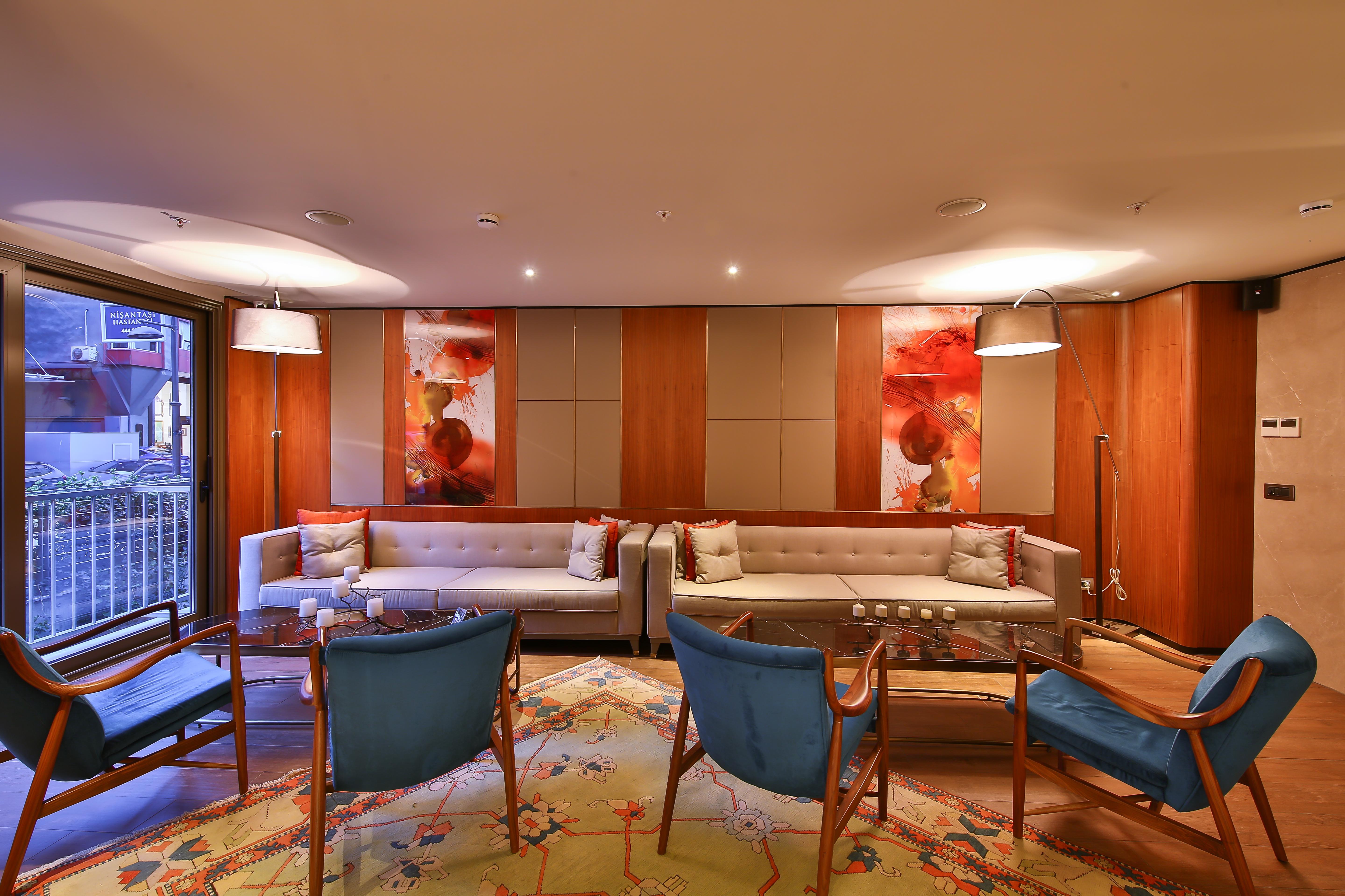 Tzl Suites Hotel Nisantasi İstanbul Dış mekan fotoğraf A living room in a suite at the Mandarin Oriental, Hong Kong