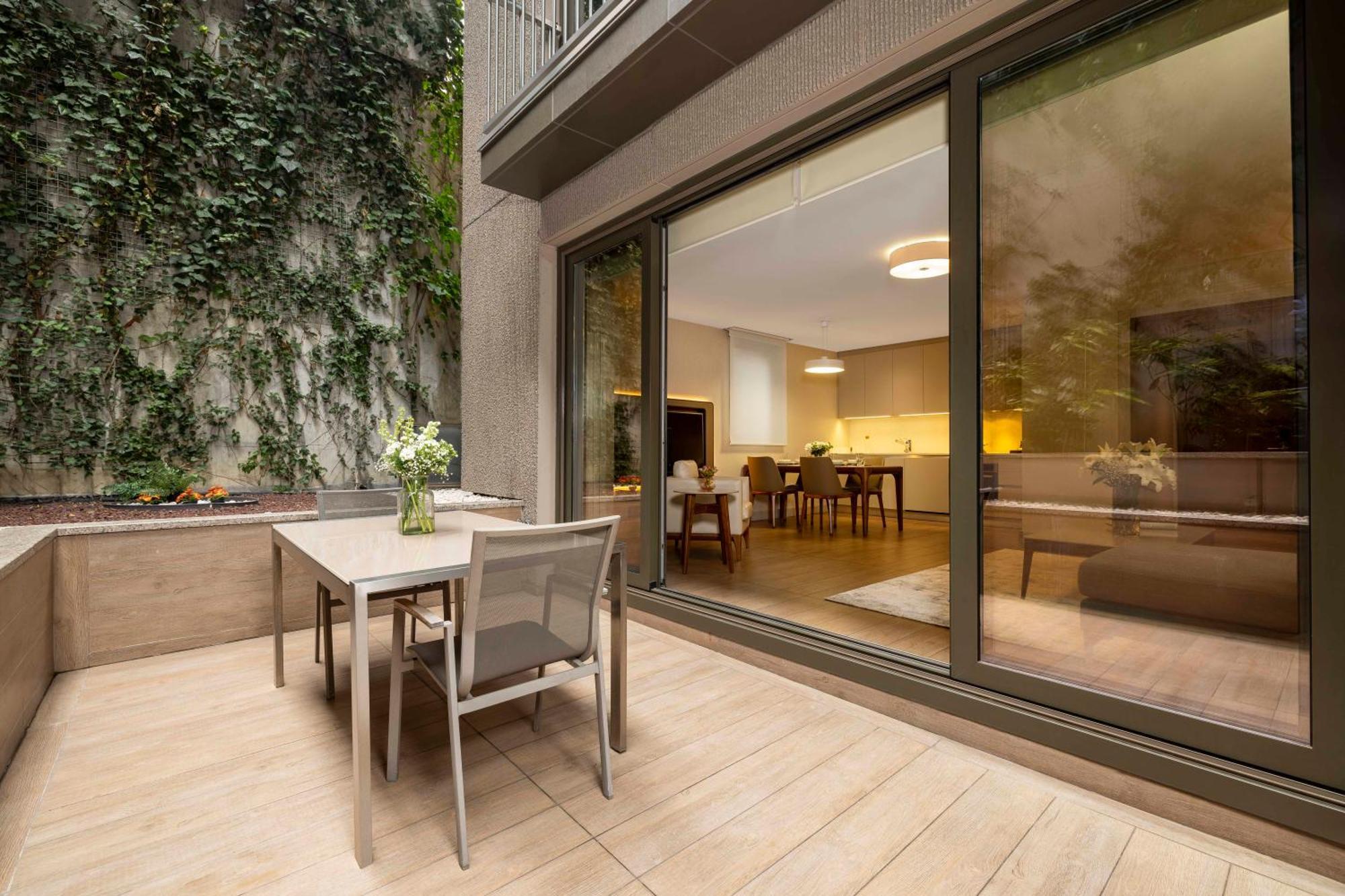 Tzl Suites Hotel Nisantasi İstanbul Dış mekan fotoğraf A patio