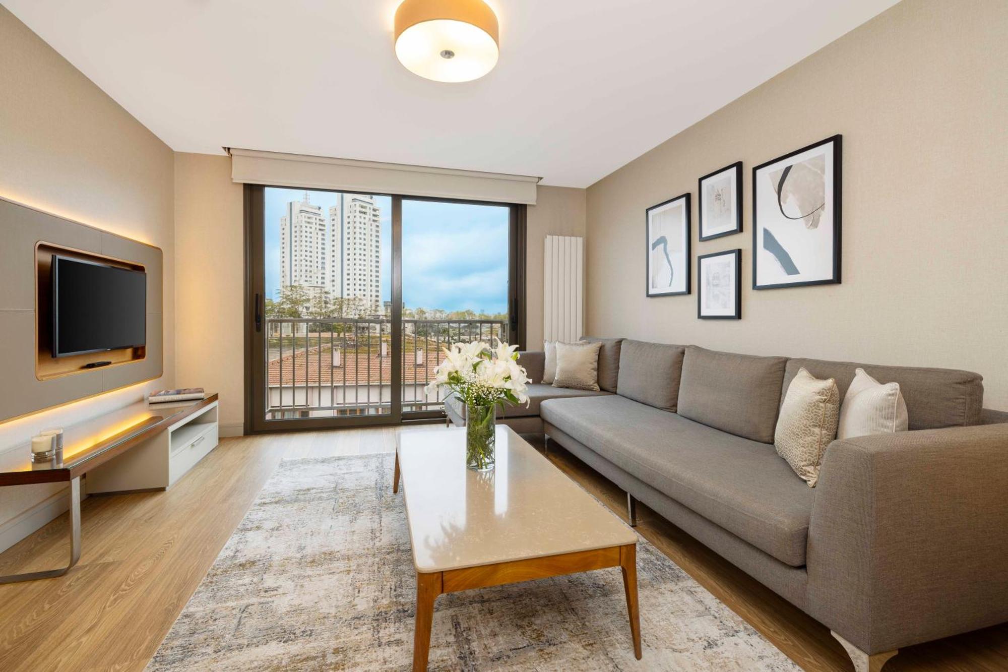 Tzl Suites Hotel Nisantasi İstanbul Dış mekan fotoğraf A staged living room